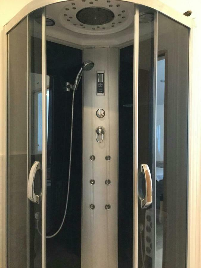 Penthouse Prvic Luka Apartment Екстериор снимка